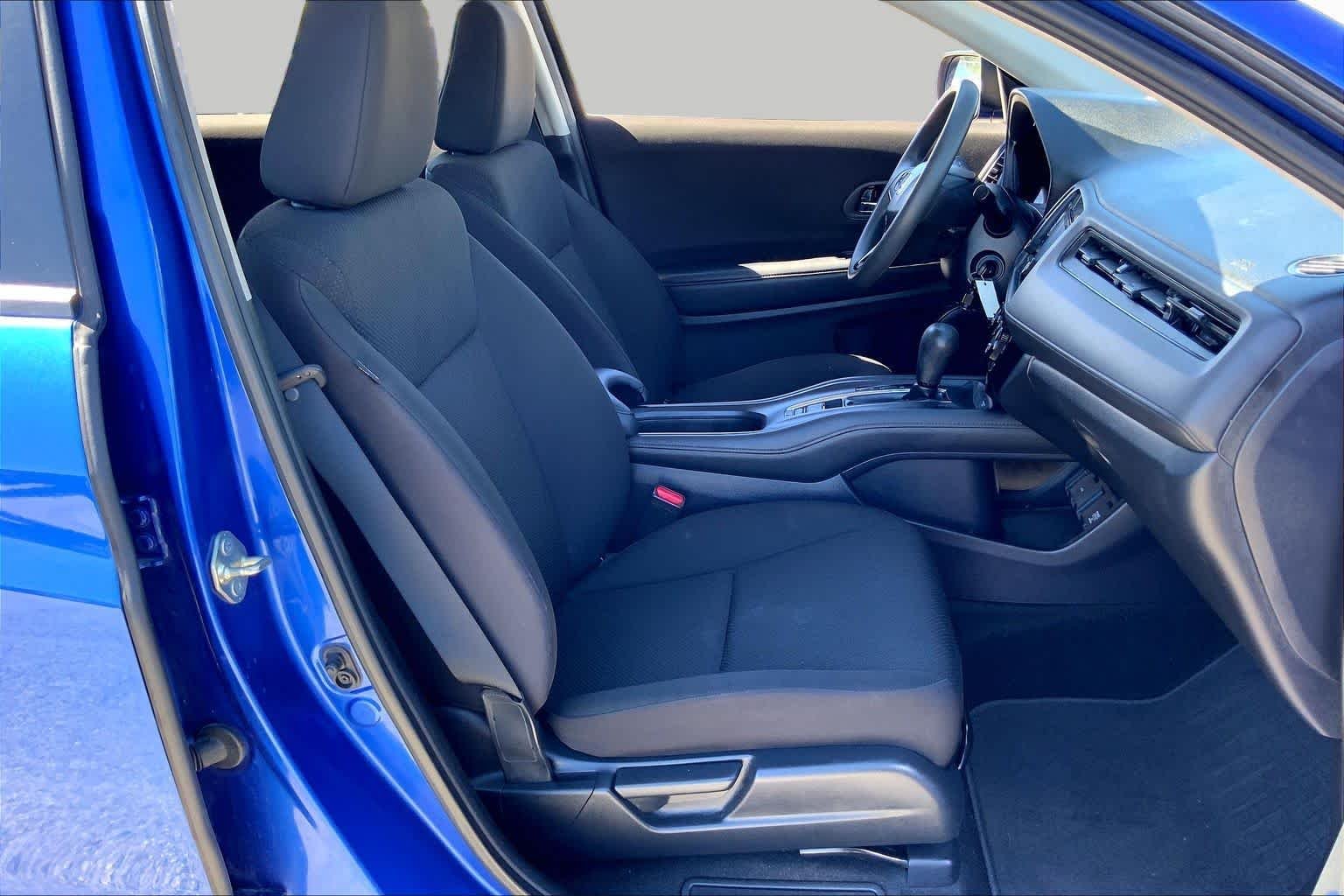 Used 2018 Aegean Blue Metallic Honda LX image 9