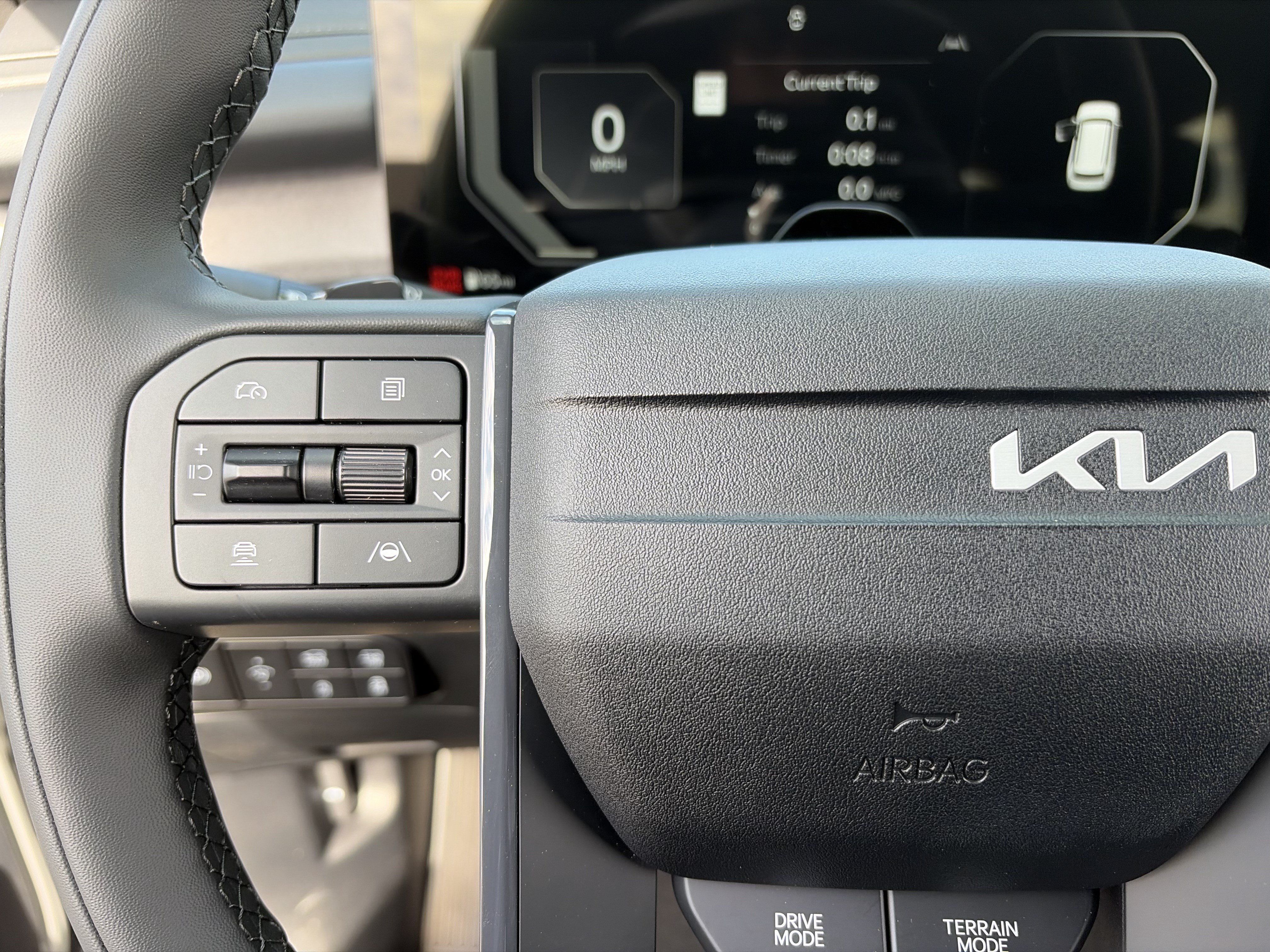 New 2027 Wolf Gray Kia X-PRO SX image 22