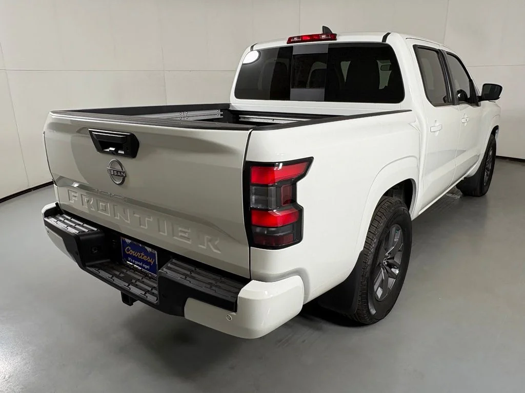New 2026 Glacier White Nissan Crew Cab SV image 8