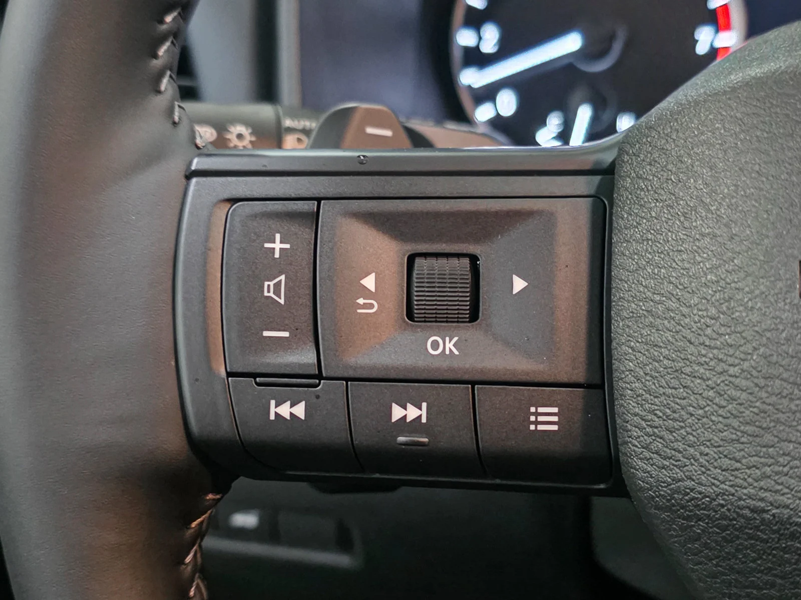 New 2026 Boulder Gray Pearl Nissan Dark Armor™ image 32