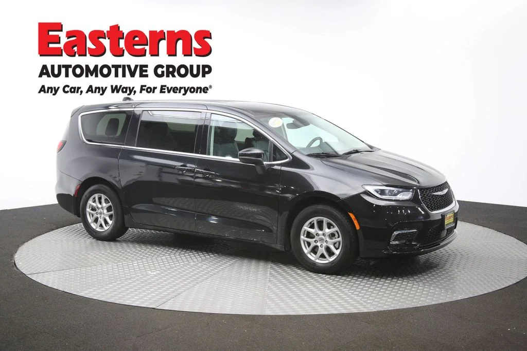 Used 2023 Black Chrysler Touring L image 48