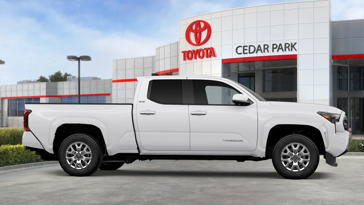 New 2026 Ice Cap Toyota SR5 image 13