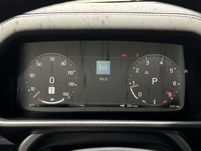 New 2026 Santorini Black Land Rover S image 24