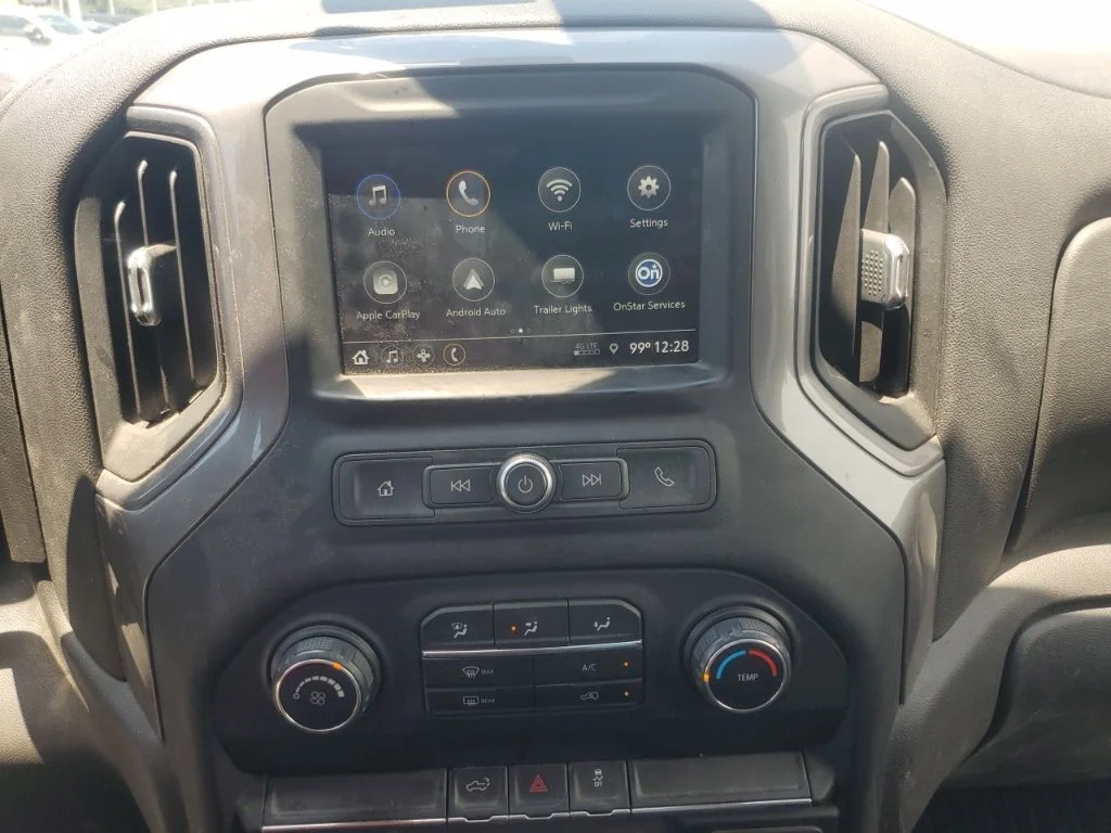 Used 2019 Silver Chevrolet Custom image 15
