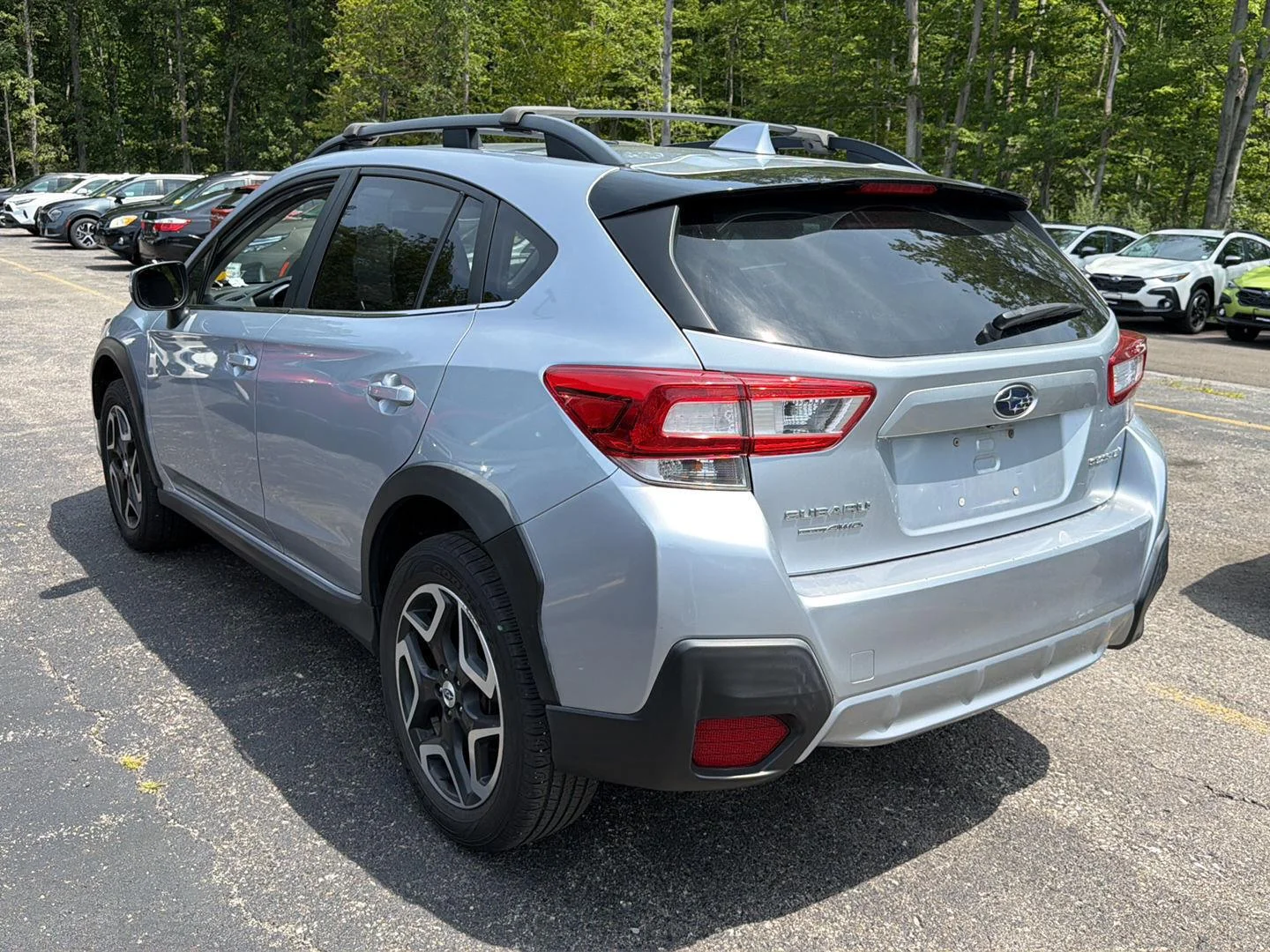 Used 2018 Ice Silver Metallic Subaru Limited image 10