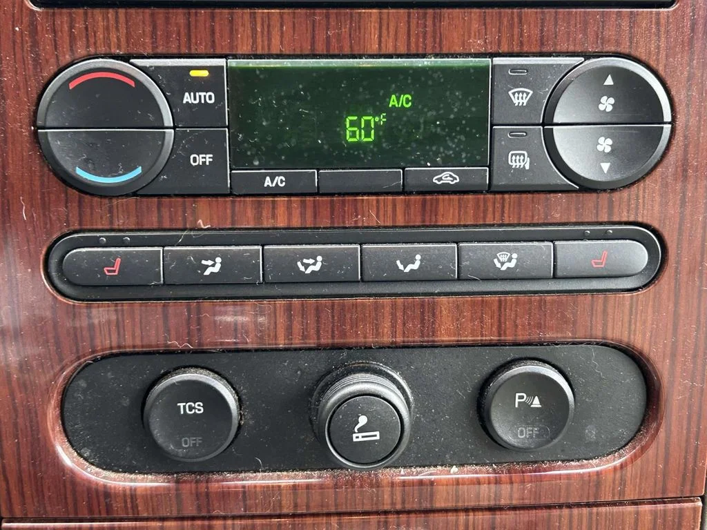 Used 2007  Ford Lariat image 16