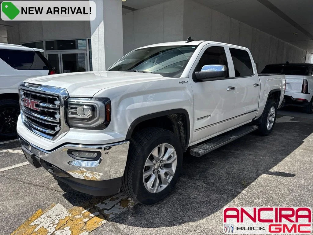 2017 GMC Sierra 4WD Crew Cab Short Box SLT's photo
