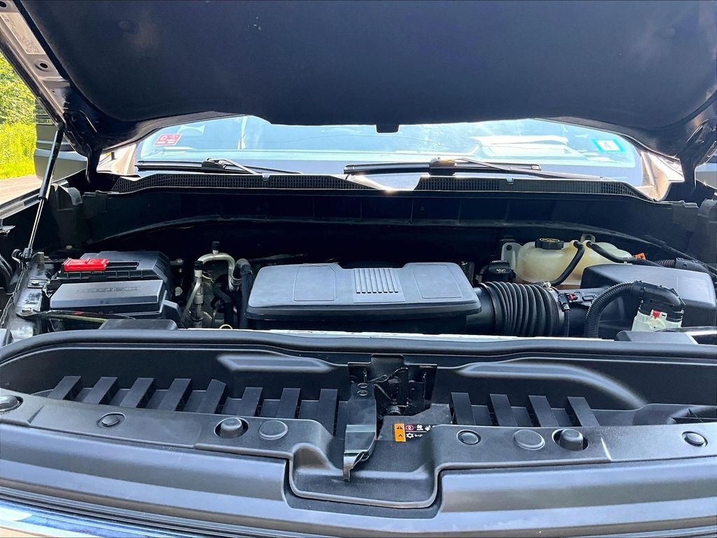 Used 2022 Black Chevrolet LT image 29
