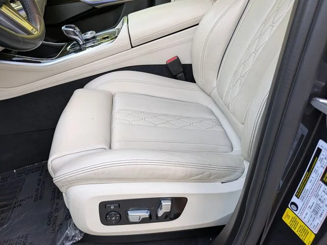 Used 2020 Gray BMW sDrive40i image 20
