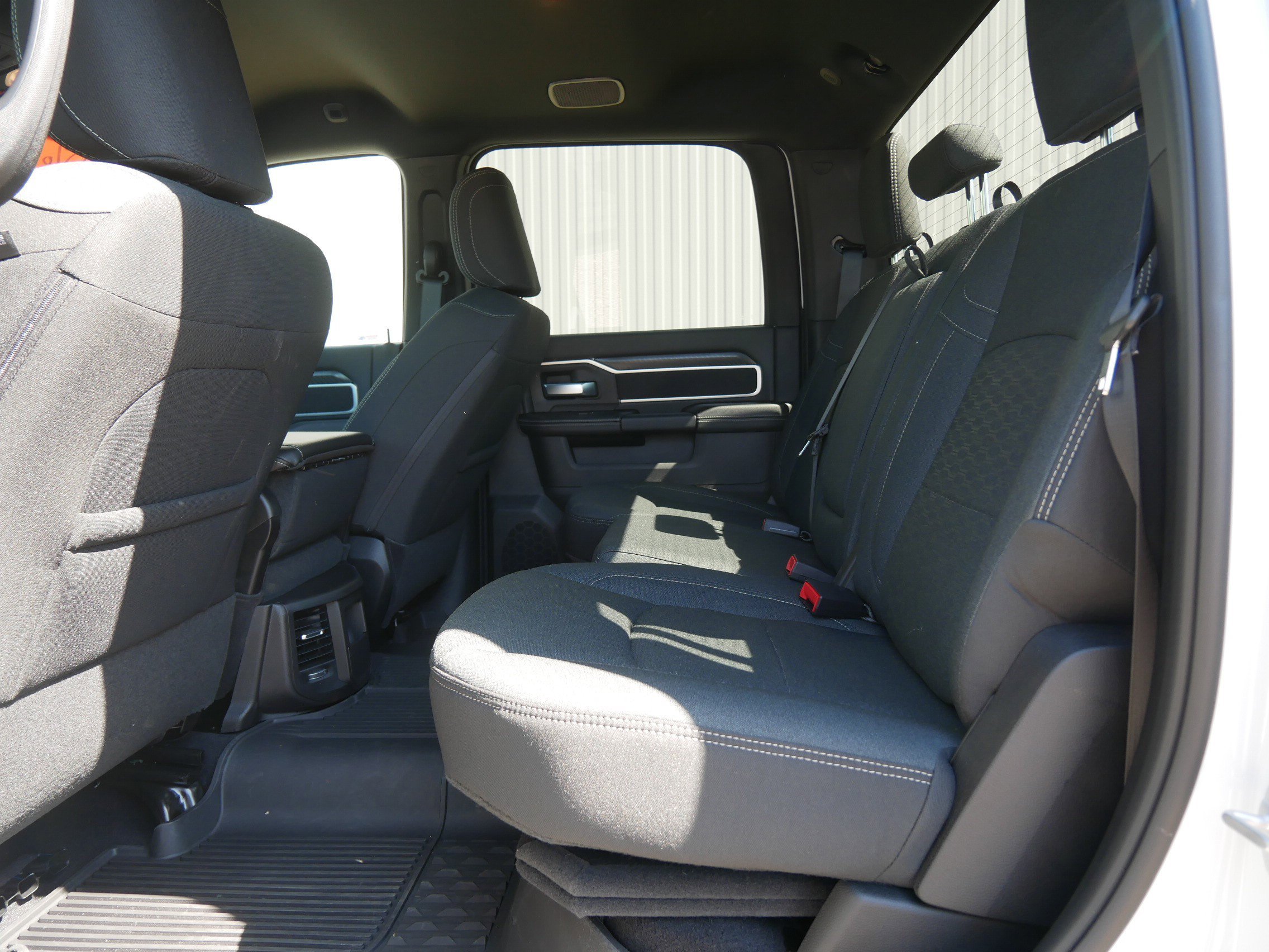 2026 RAM 2500 Big Horn - Photo 8