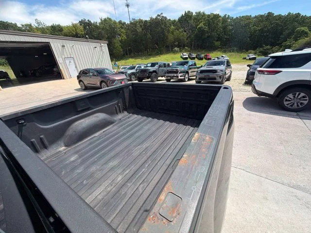 Used 2018 Gray GMC SLT image 12