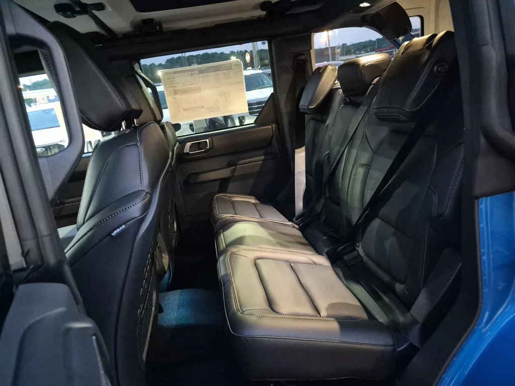 New 2025 Velocity Blue Metallic Ford Badlands® image 13