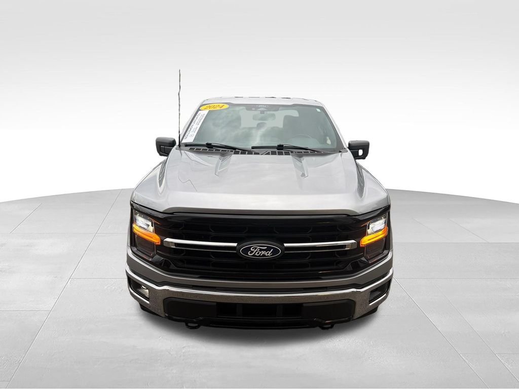 Used 2024 Silver Ford XLT image 3