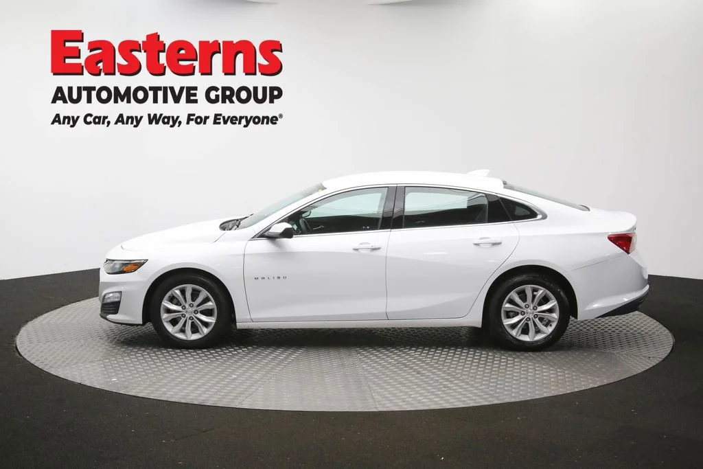 Used 2025 White Chevrolet LT image 62