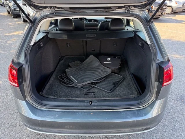 Used 2018 Gray Volkswagen TSI SE image 26