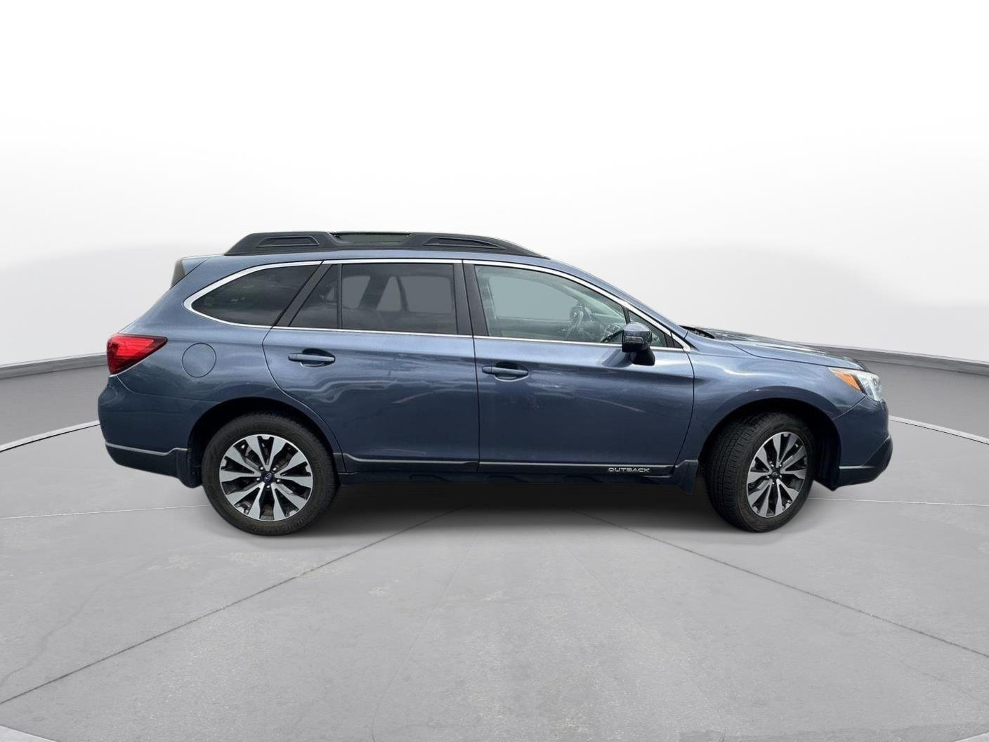 Used 2017 Twilight Blue Metallic Subaru Limited image 5