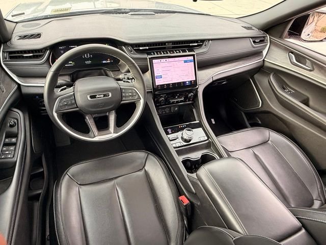 Certified Used 2024 Silver Jeep 4xe image 10
