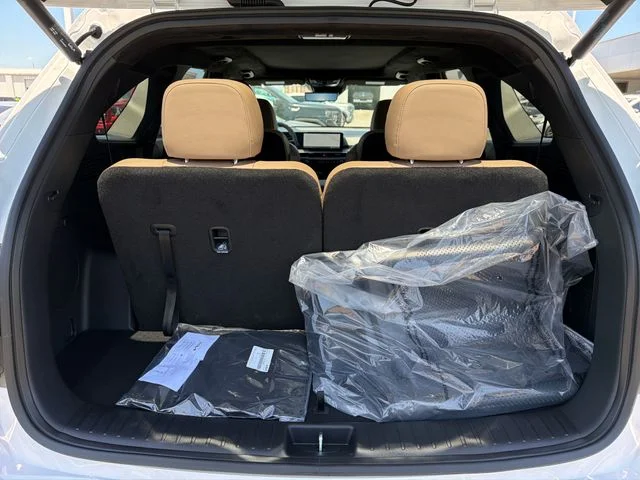New 2026 Glacial White Pearl Kia X-Line SX Prestige AWD image 25