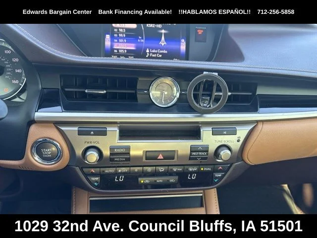 Used 2016 White Lexus 350 image 22