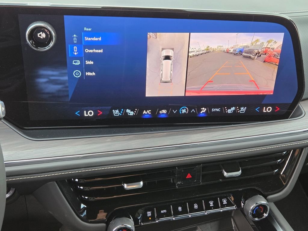 2025 Chevrolet Suburban Premier - Photo 14