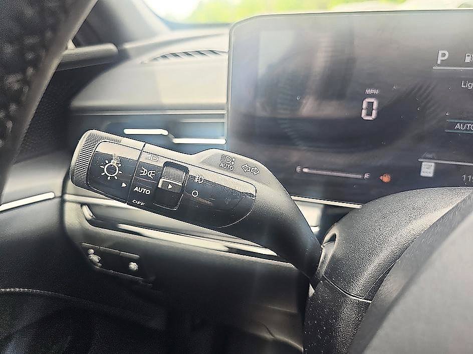 Used 2026 Snow White Pearl Kia GT-Line image 21