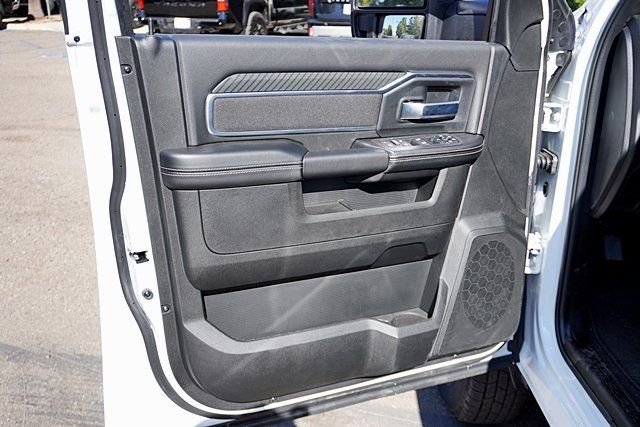 New 2026 Bright White Clear-Coat Exterior Paint RAM Big Horn image 27