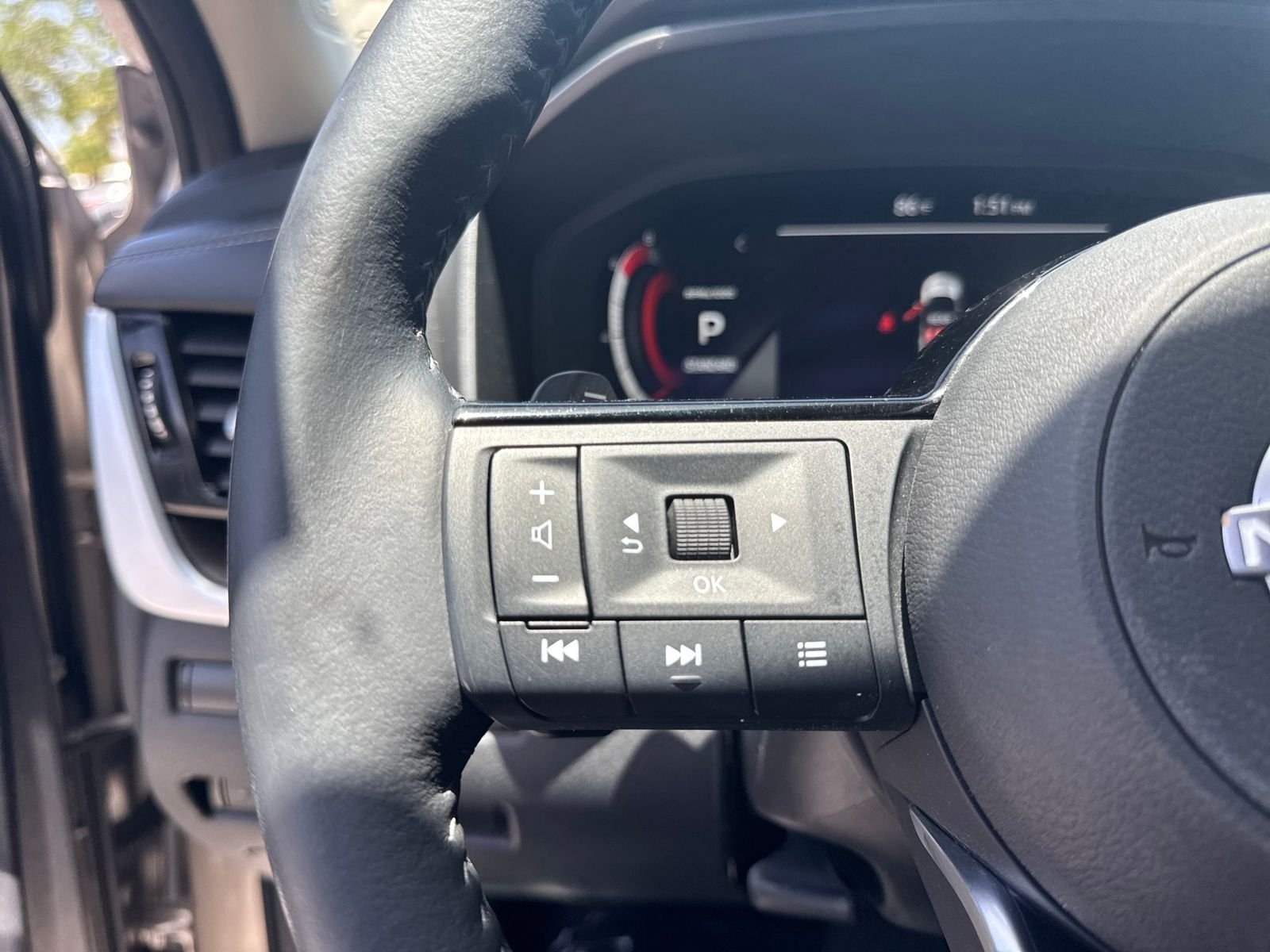 Certified Used 2024 Gold Nissan Platinum image 25