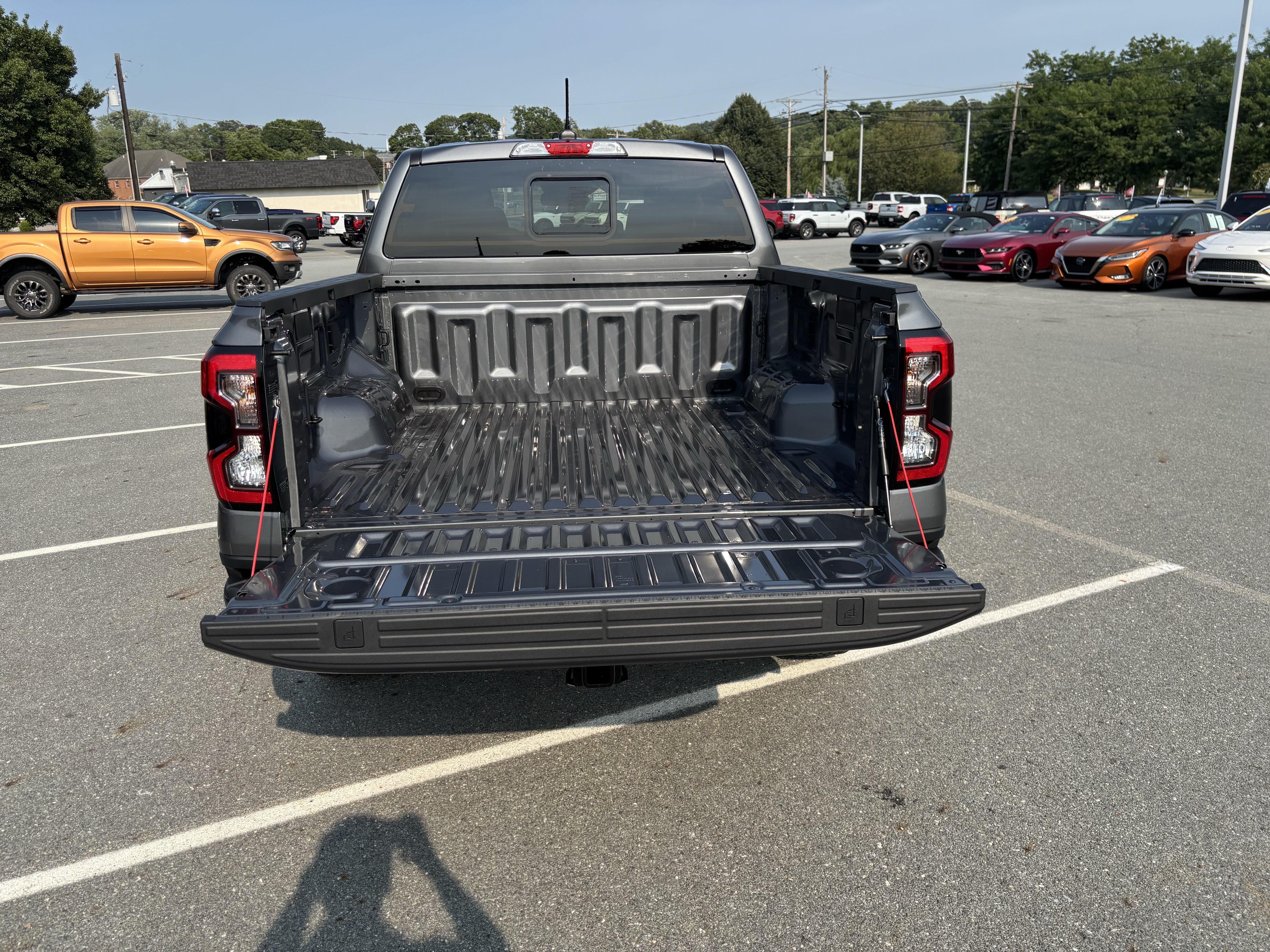New 2026 Carbonized Gray Metallic Ford XLT image 32