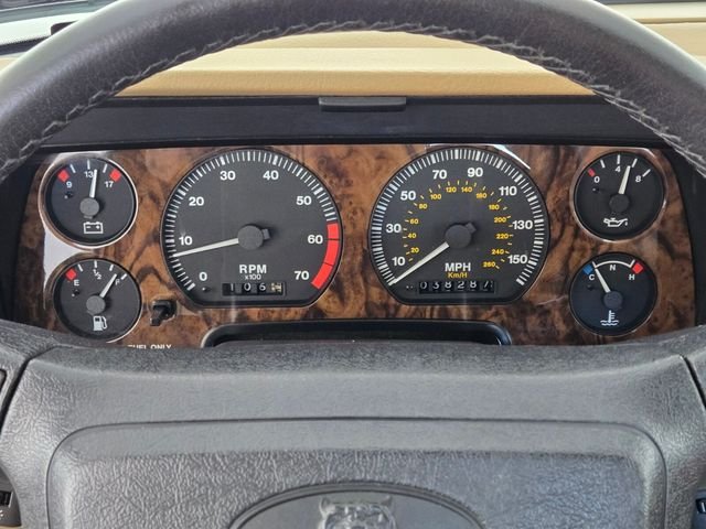 Used 1995 Green Jaguar 2+2 image 23