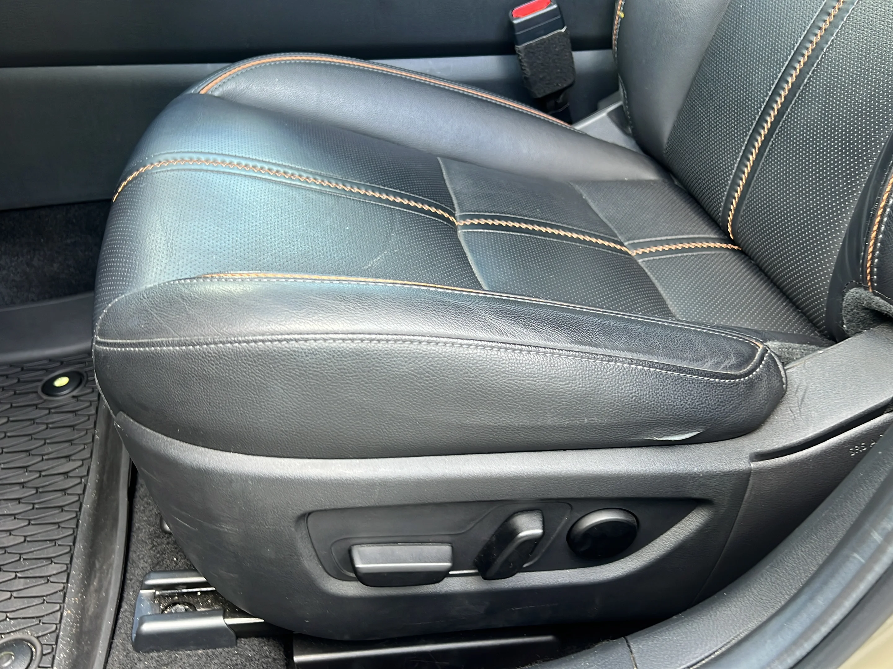 Used 2024 Zircon Sand Metallic Mazda 2.5 Turbo Premium Plus Package image 17