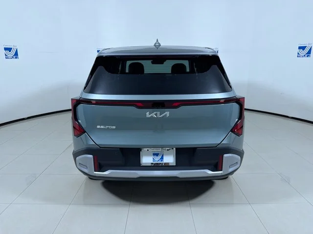 New 2027 ICEBERG GREEN Kia LX image 7