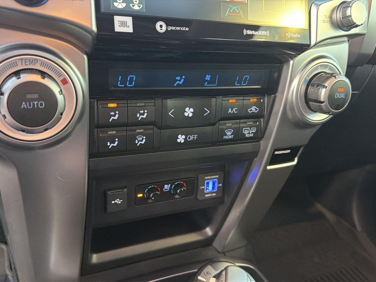 Used 2024 Wind Chill Pearl Toyota Limited image 27