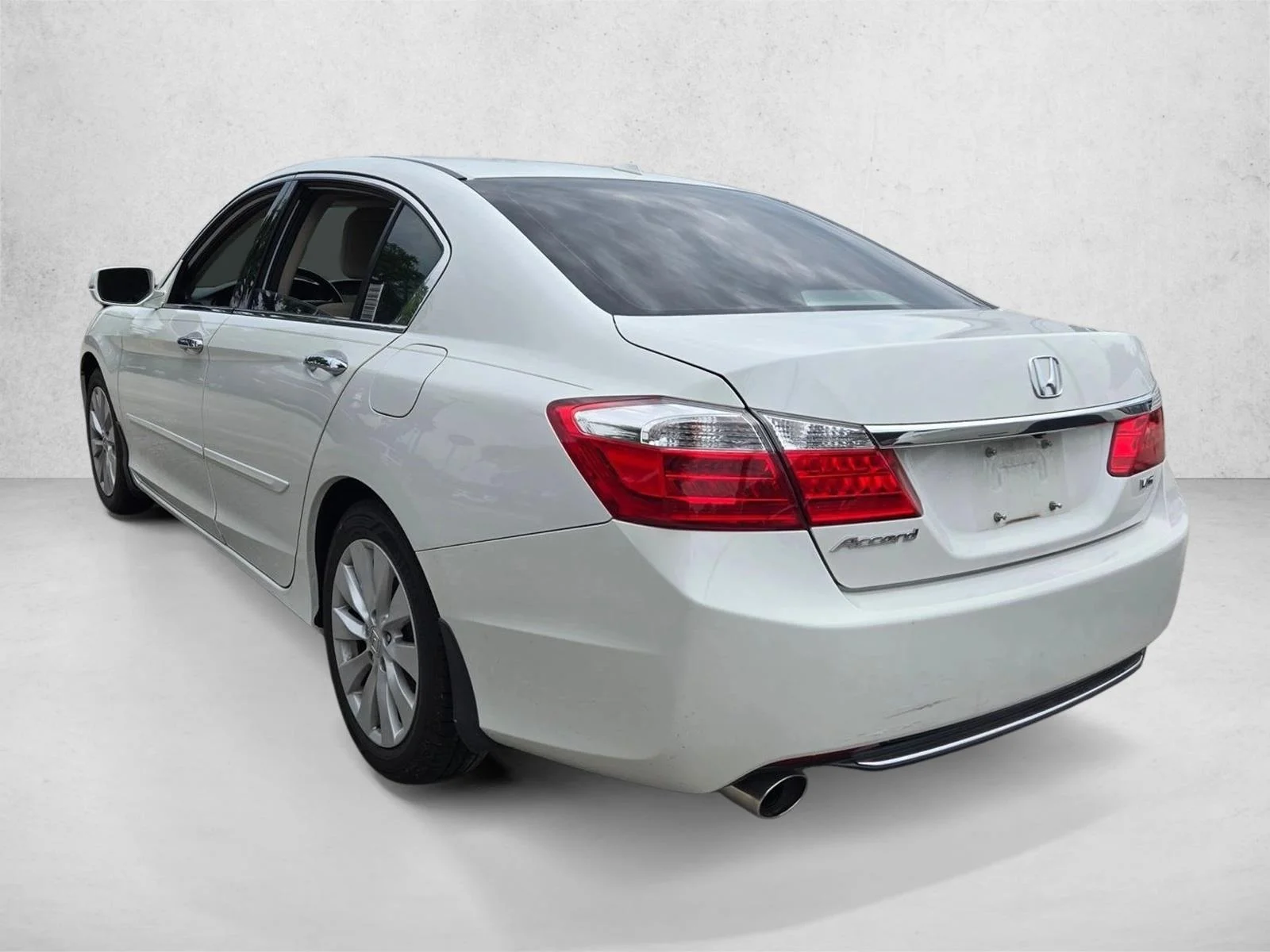 Used 2014 White Orchid Pearl Honda EX-L image 7