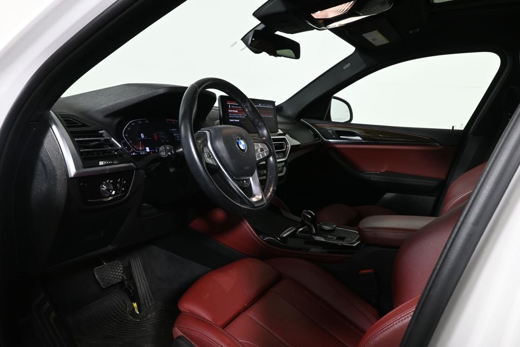 Used 2022 White BMW xDrive30i image 4
