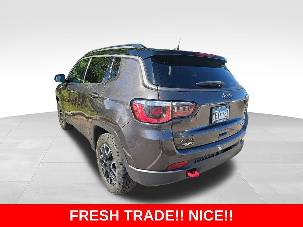 Used 2019 Gray Jeep Trailhawk 4x4 image 4