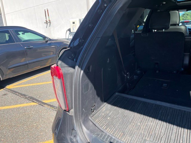 Used 2022 Black Metallic Ford ST image 18