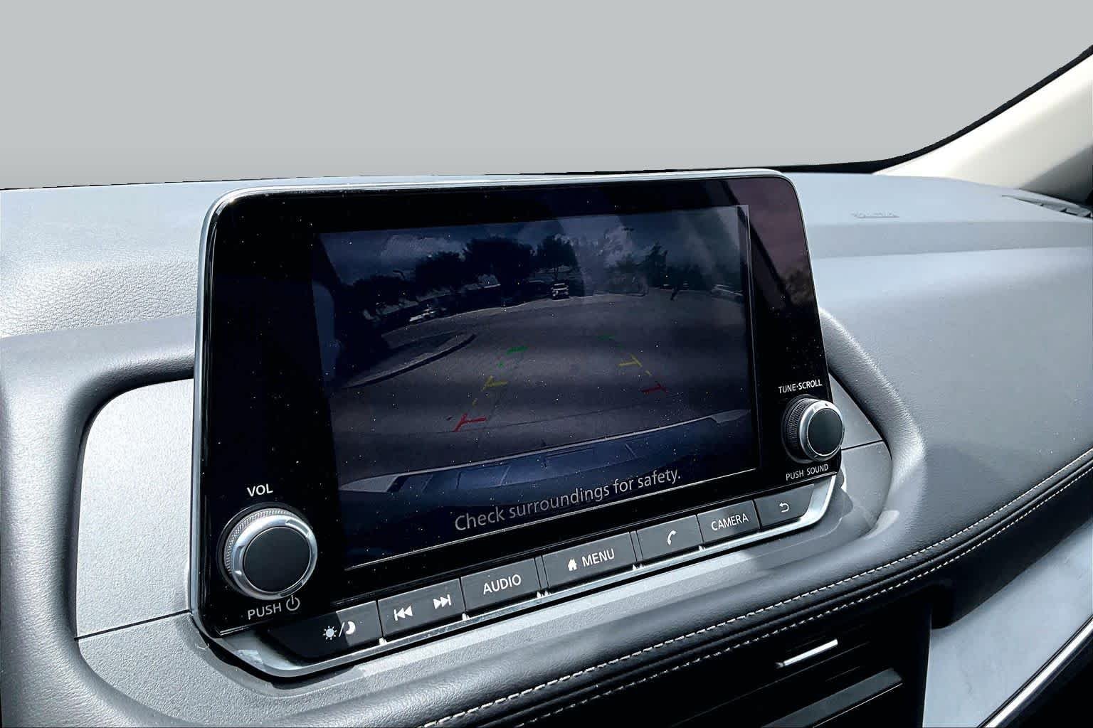 Used 2026 Everest White Pearl Tricoat Nissan SV image 26
