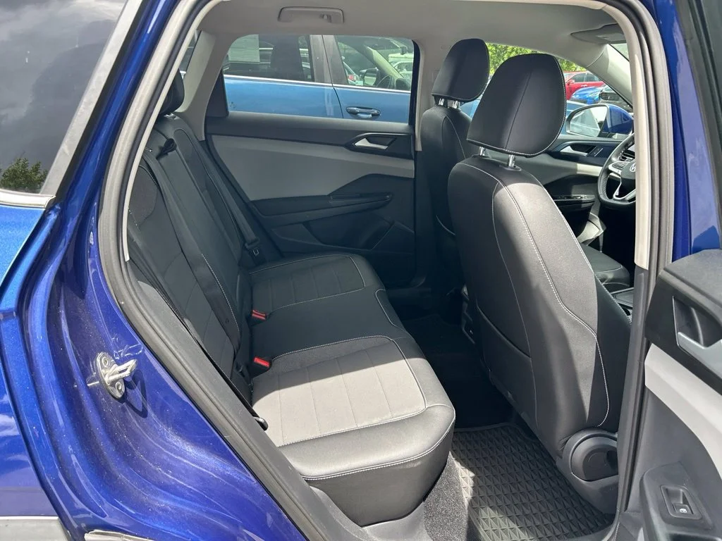 Used 2022 Blue Dusk Volkswagen 1.5T SE image 45