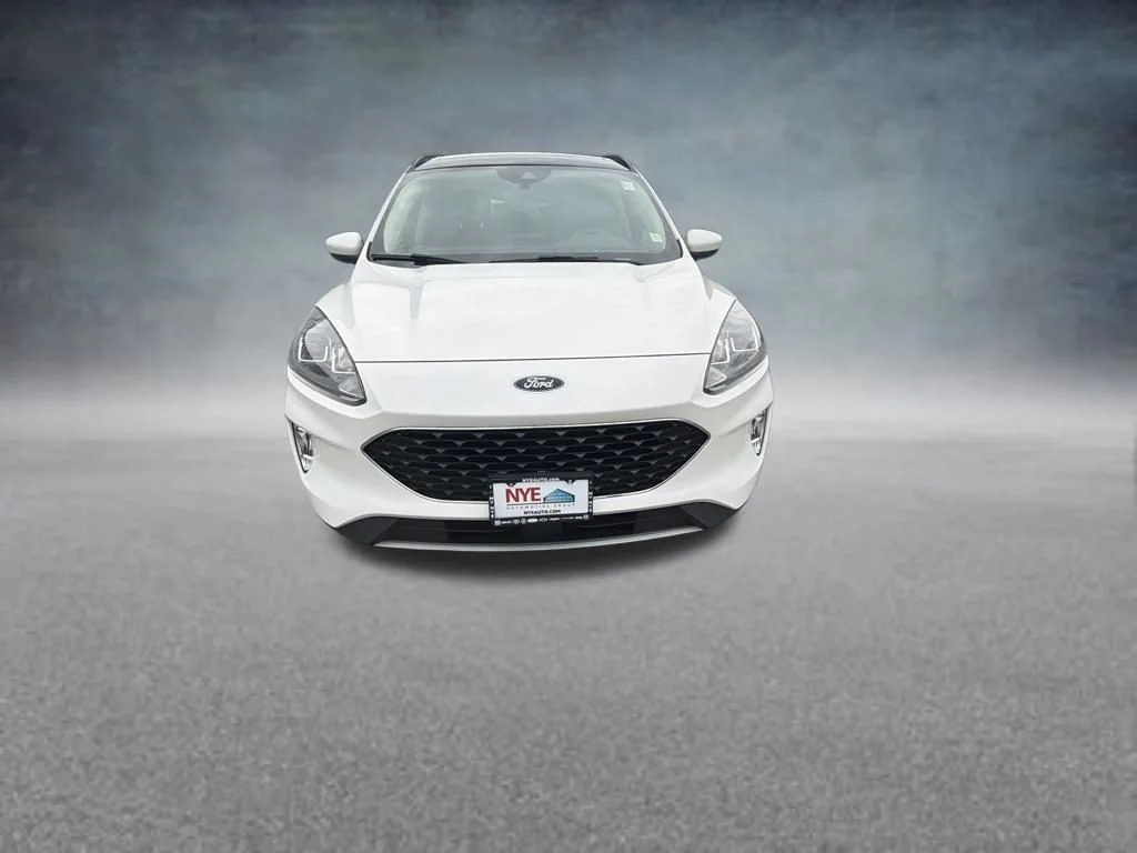 Used 2020 White Ford SEL image 9