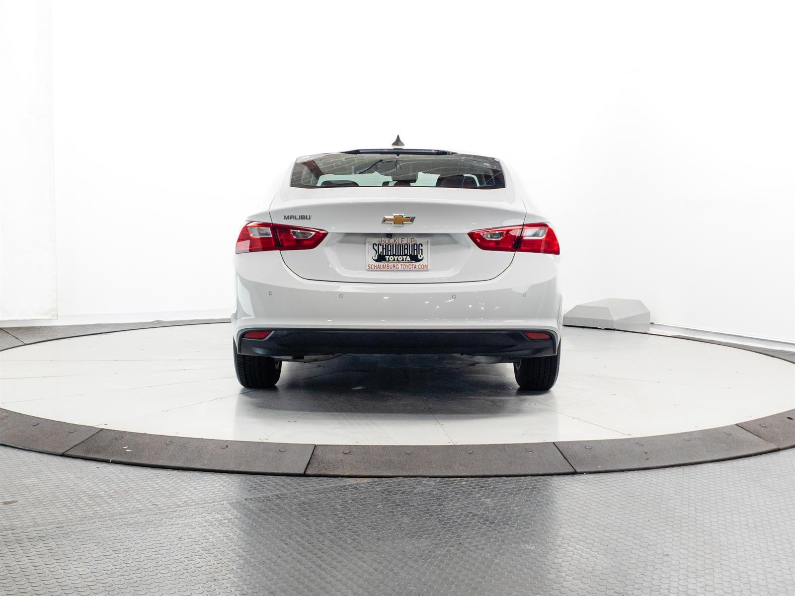 Used 2023 White Chevrolet LS image 8
