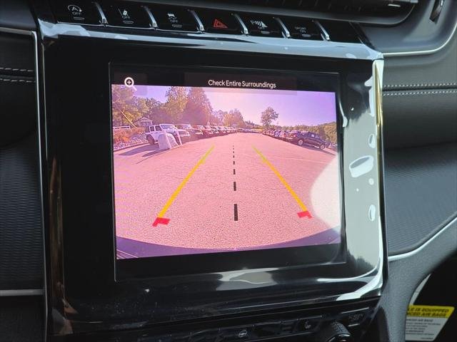 2025 Jeep Grand Cherokee Laredo - Photo 12