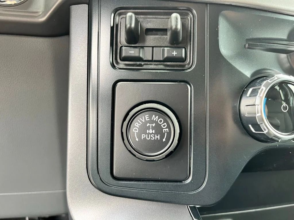 New 2026 Silver Ford XLT image 18