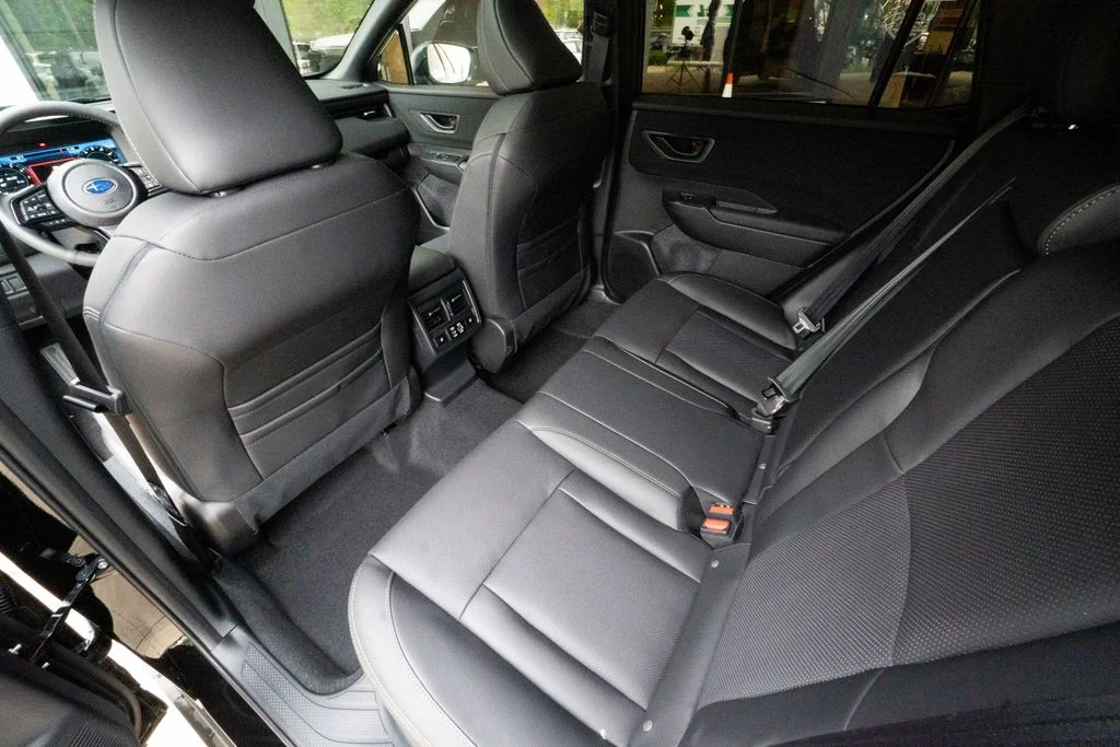 New 2026 CRYSTAL BLACK SILICA Subaru Limited image 18
