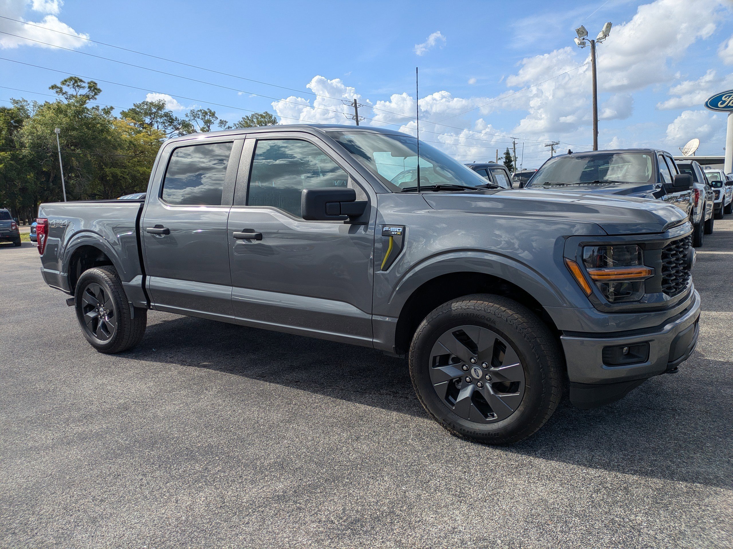 Used 2025  Ford STX image 2