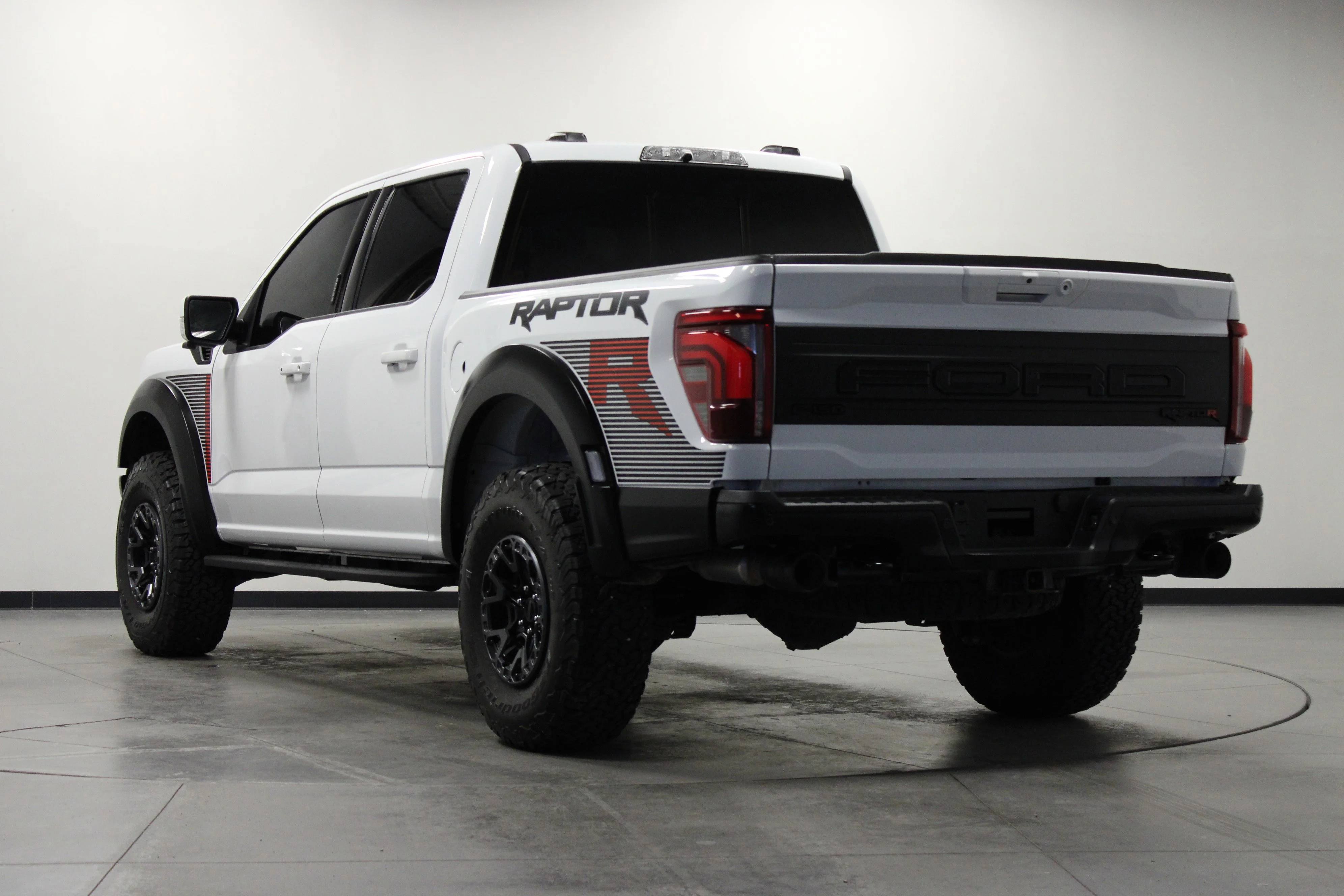 Used 2024 Oxford White Ford Raptor image 6