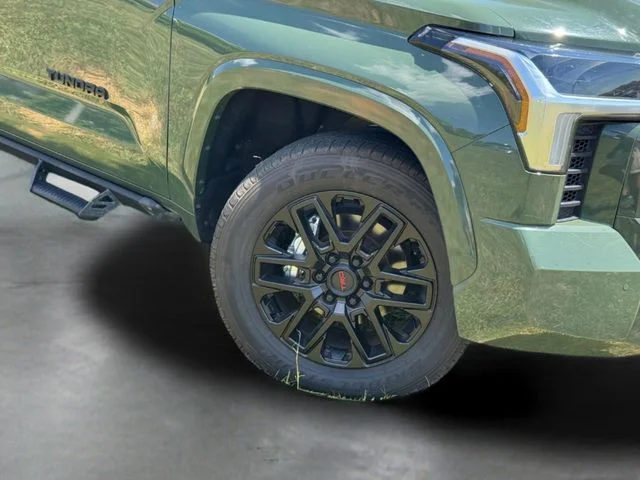 Used 2023 Green Toyota SR5 image 9