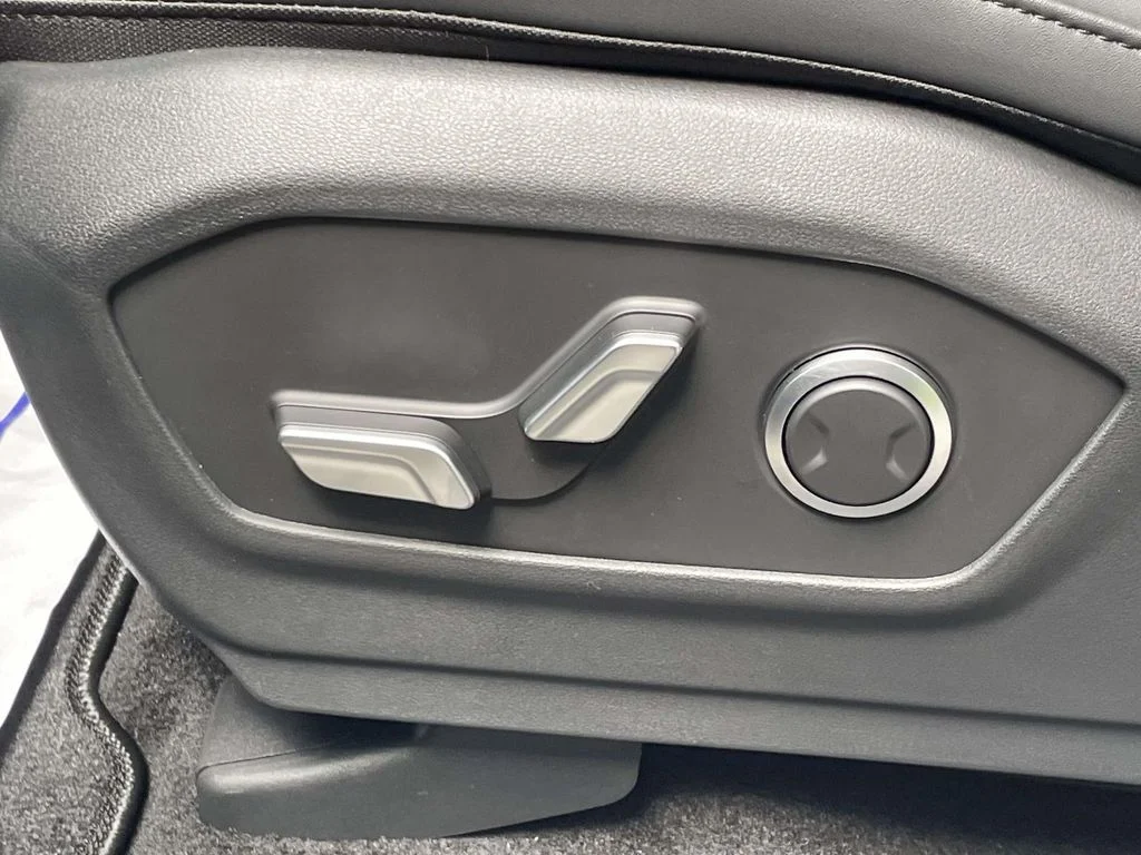 New 2026 Silver Hyundai SEL image 18