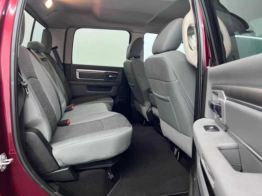 Used 2018 Delmonico Red Pearlcoat Ram Big Horn image 26