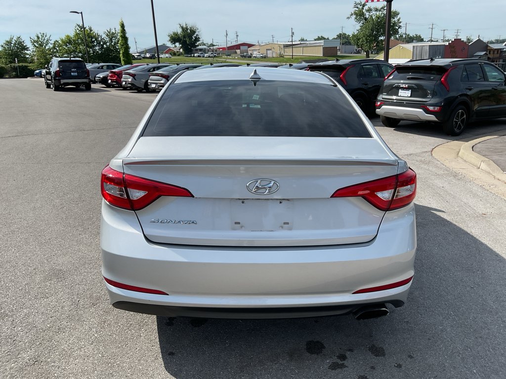 Used 2017 Symphony Silver Hyundai 2.4L image 7