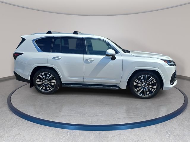 Used 2026 White Lexus 600 Luxury image 5